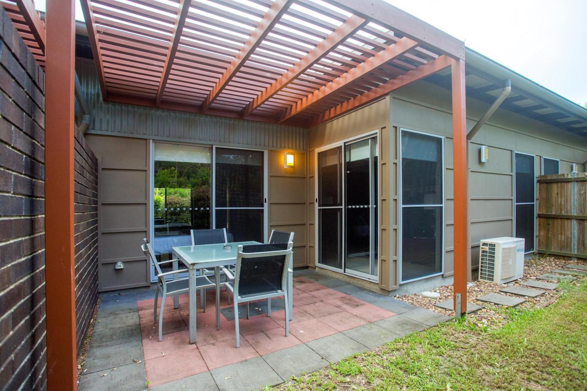 Quarterdecks Retreat Villa Urangan Ruang foto