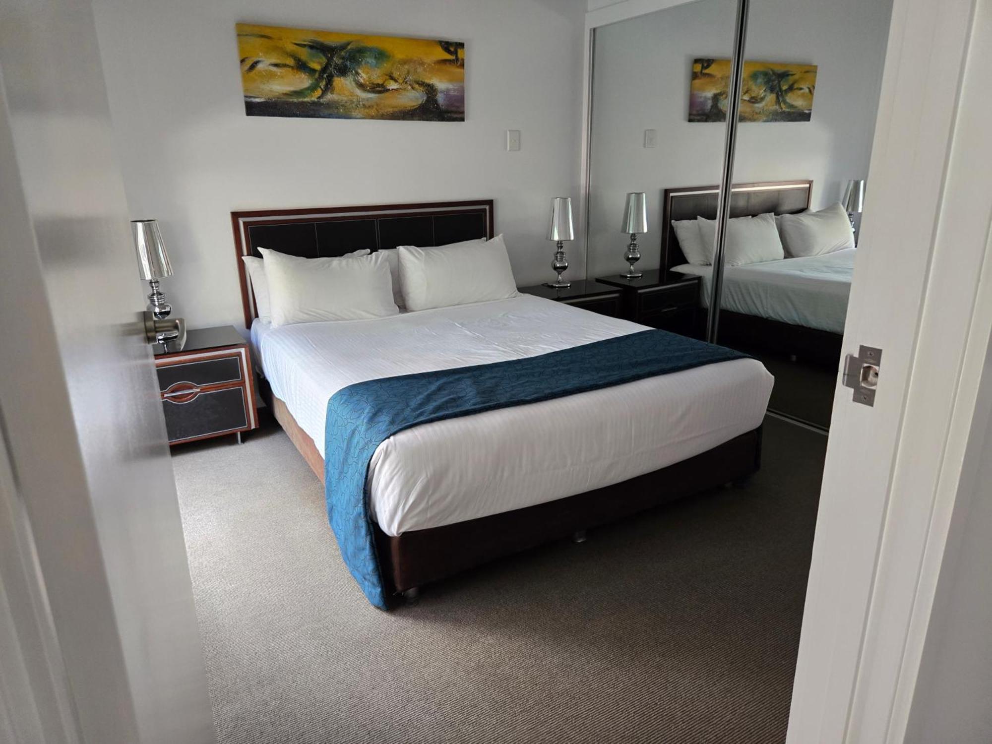 Quarterdecks Retreat Villa Urangan Bagian luar foto