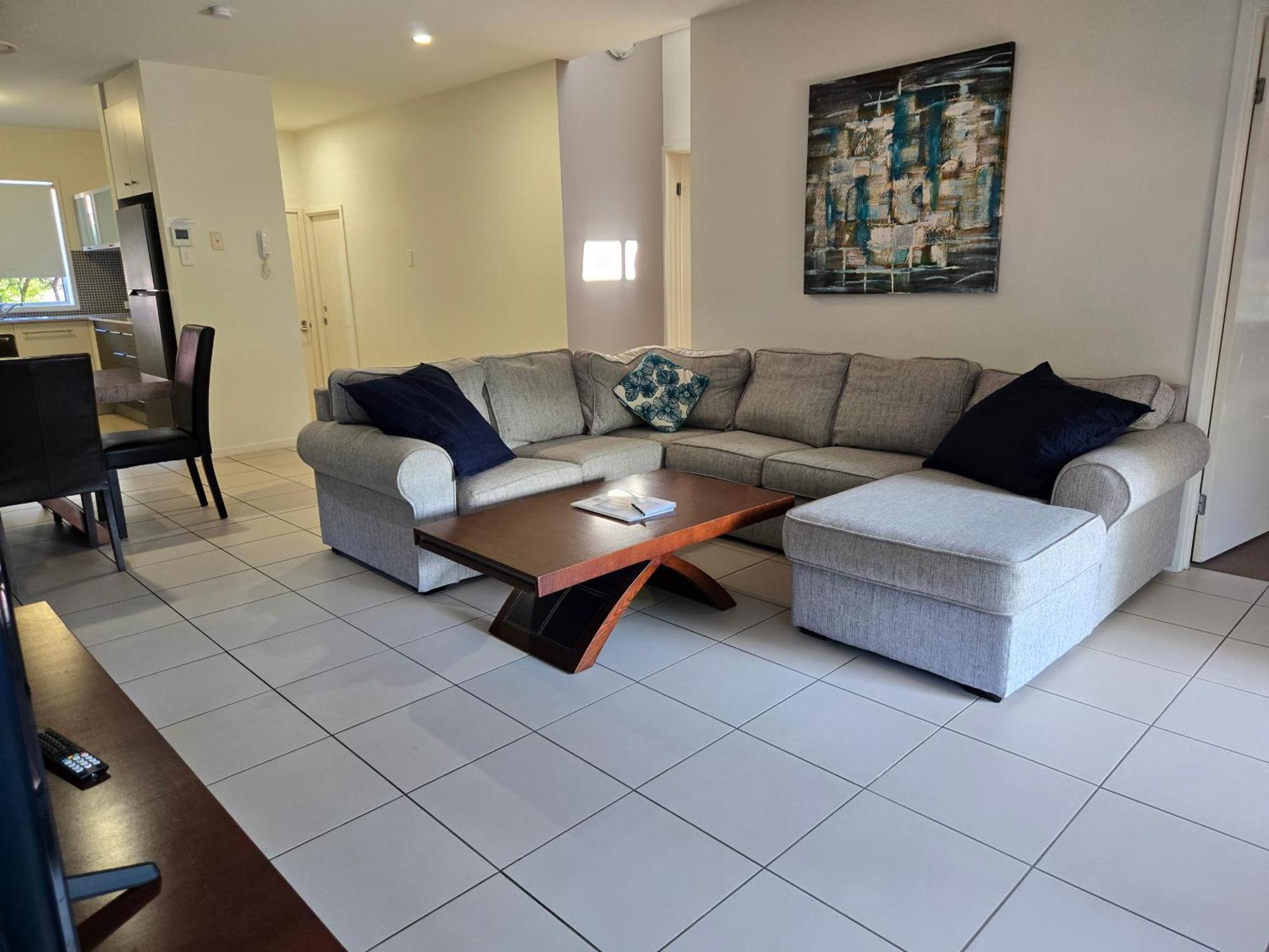 Quarterdecks Retreat Villa Urangan Bagian luar foto