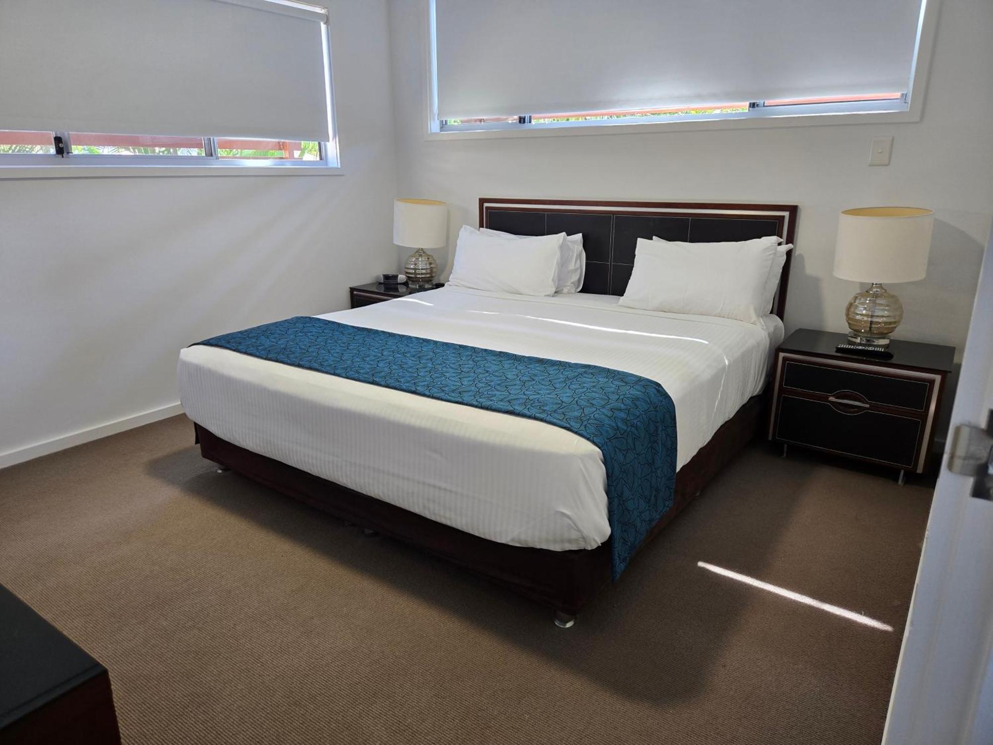Quarterdecks Retreat Villa Urangan Bagian luar foto