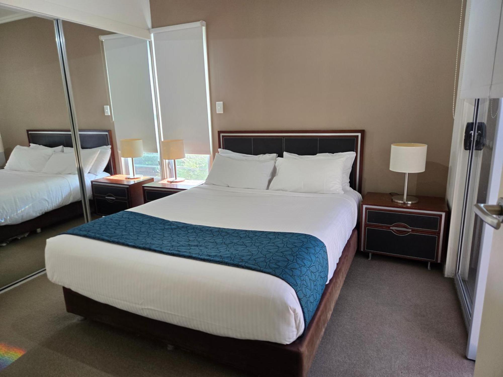 Quarterdecks Retreat Villa Urangan Bagian luar foto